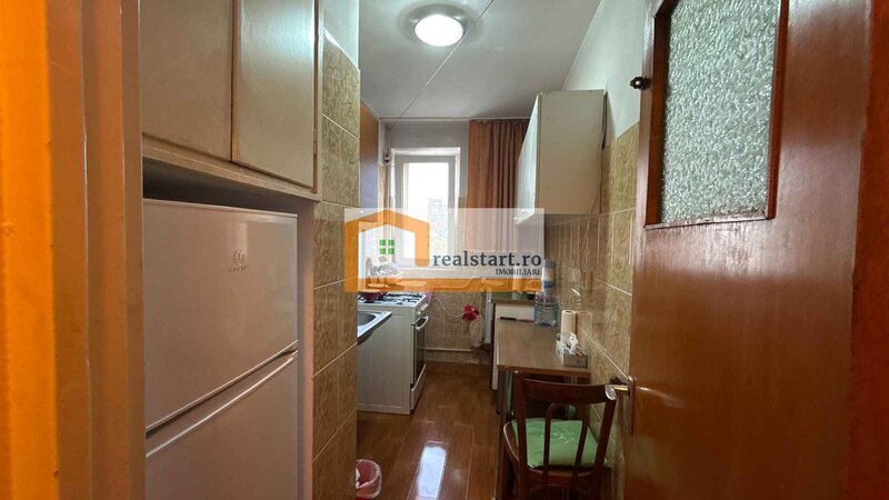 Romancierilor, bloc anvelopat, toate instalatiile noi, 2 lifturi