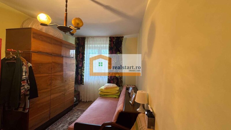 Romancierilor, bloc anvelopat, toate instalatiile noi, 2 lifturi