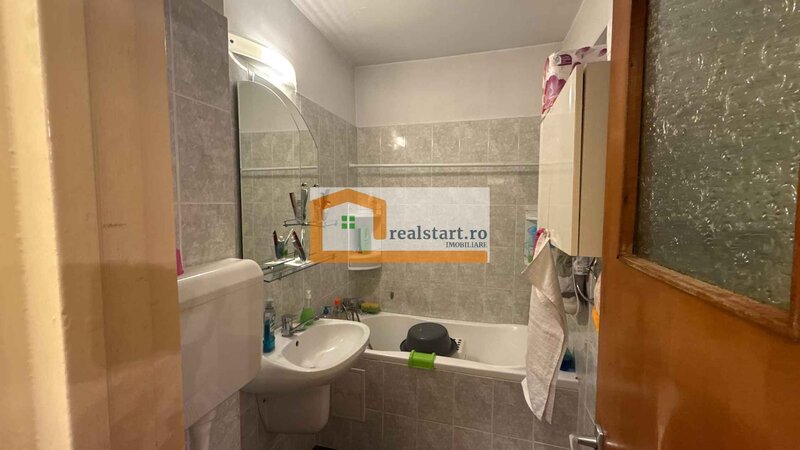 Romancierilor, bloc anvelopat, toate instalatiile noi, 2 lifturi